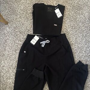 Figs Women's Black Scrub Set - Top & Jogger Pants